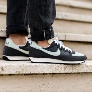 Nike Challenger OG Dark Smoke - Men’s 10.5